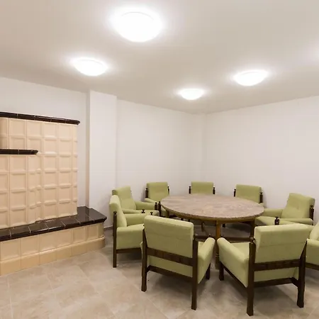 Bed & Breakfast Alsovadacs Vadaszhaz Panzio Sutto